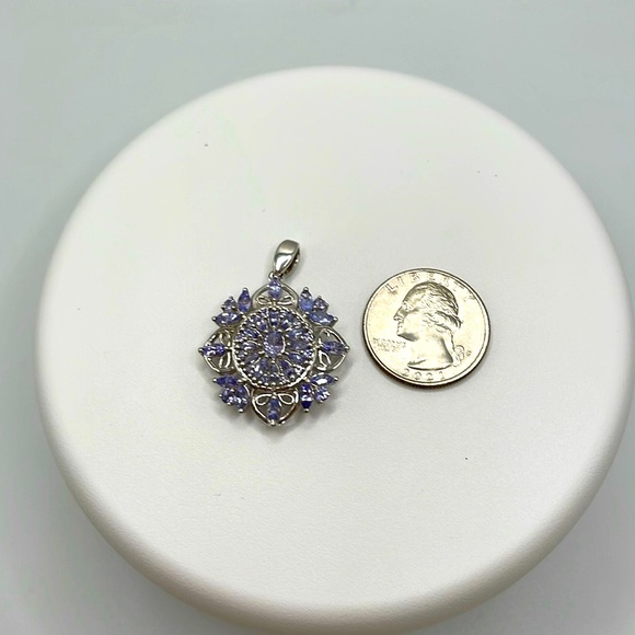 Tanzanite, 925 Sterling Silver Pendant 2.50CTW - Picture 10 of 12
